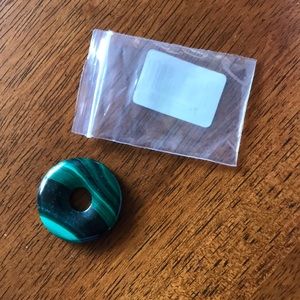 Malachite pendant circle stone 30x30x5 mm